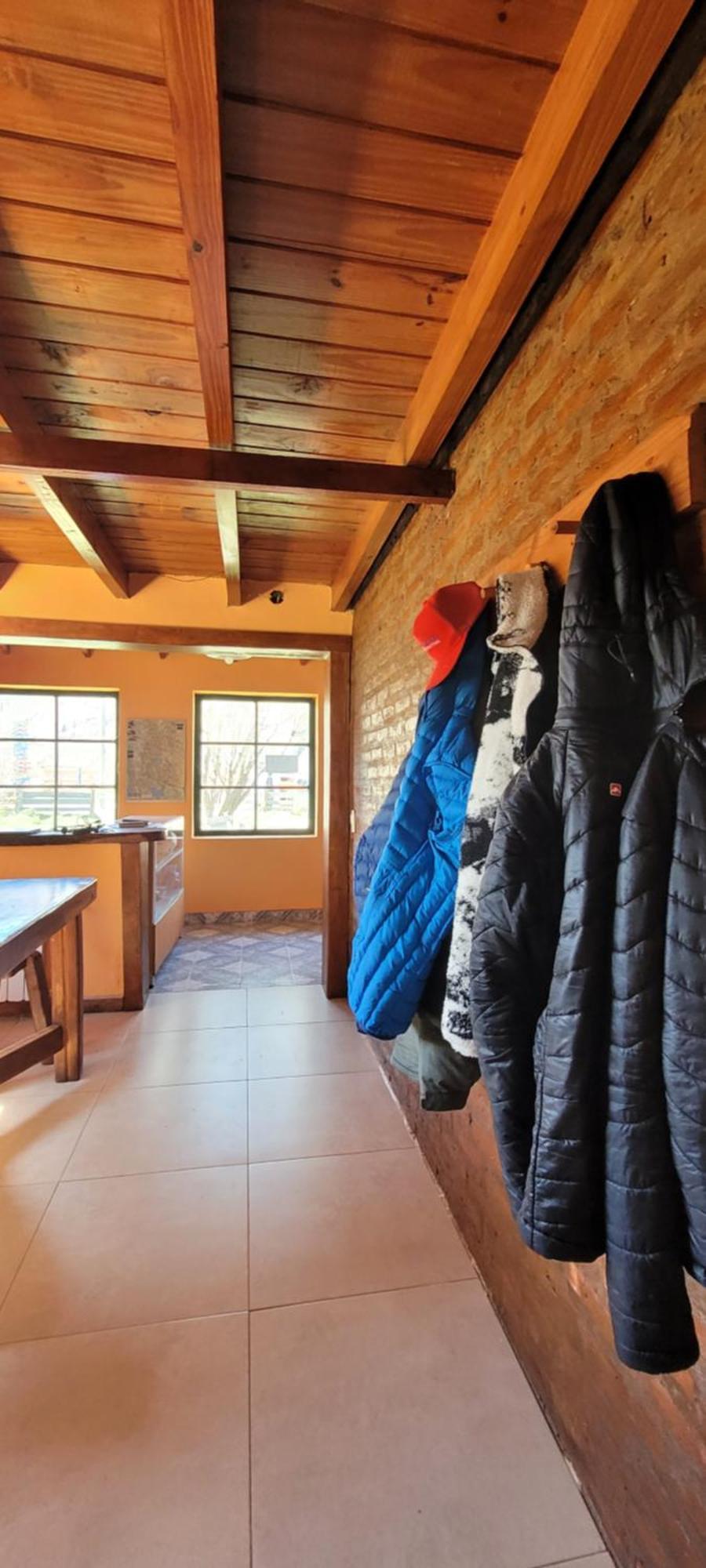 Hostel Las Cuatro Estaciones Эль-Чальтен Экстерьер фото